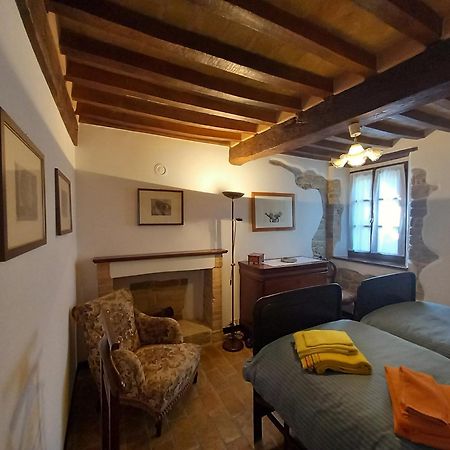 La Corte Bonomini Bed & Breakfast Neviano degli Arduini Dış mekan fotoğraf