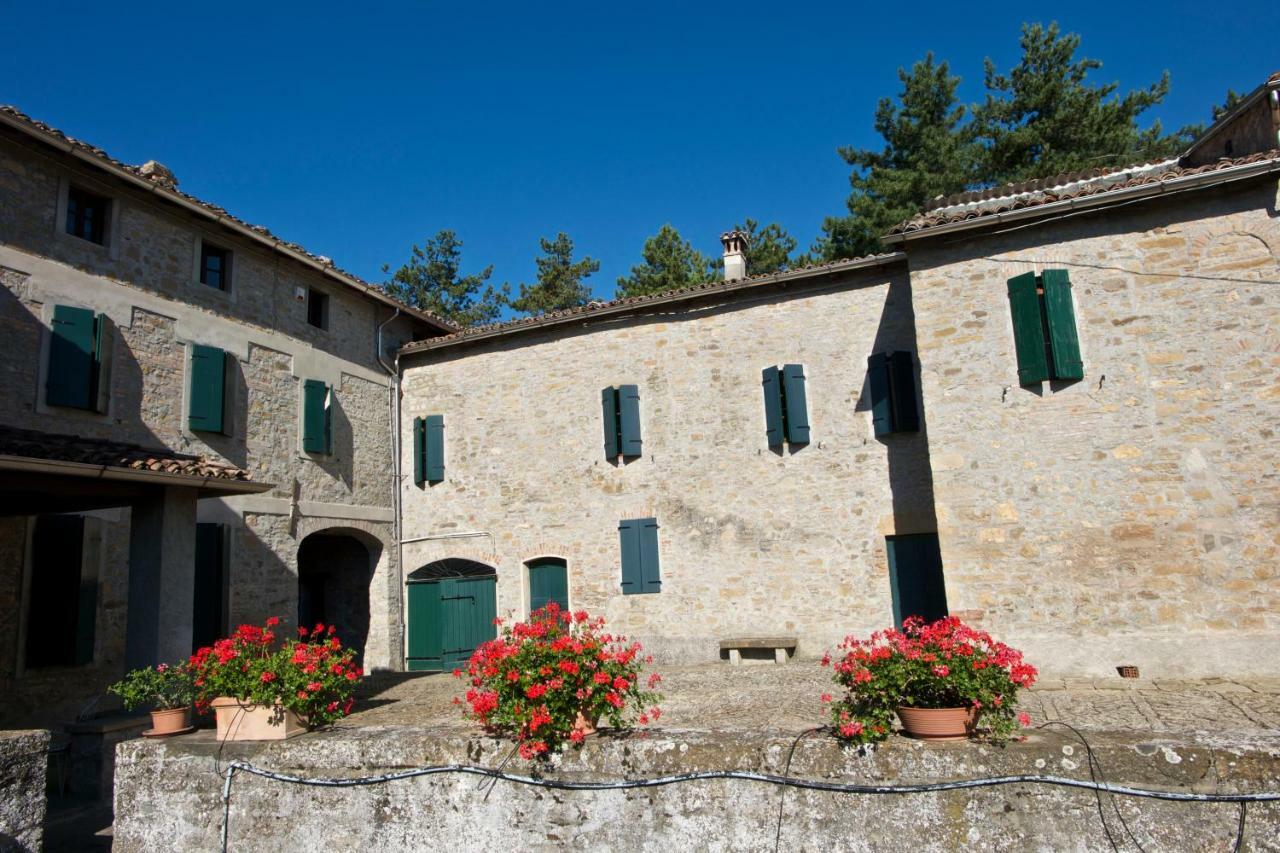 La Corte Bonomini Bed & Breakfast Neviano degli Arduini Dış mekan fotoğraf